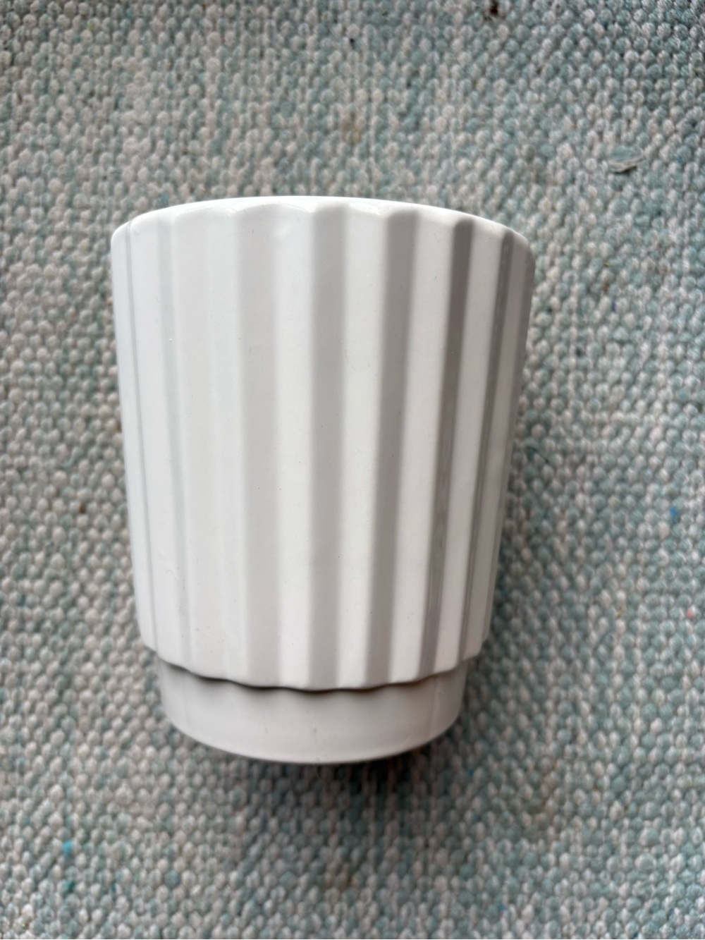 White Ribbed Ceramic Flower pot